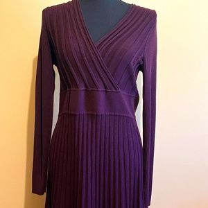 Clavin Klein Ribbed V-Neck Purple Dress size Medium